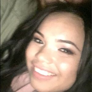 Meet your Posher, Ciara